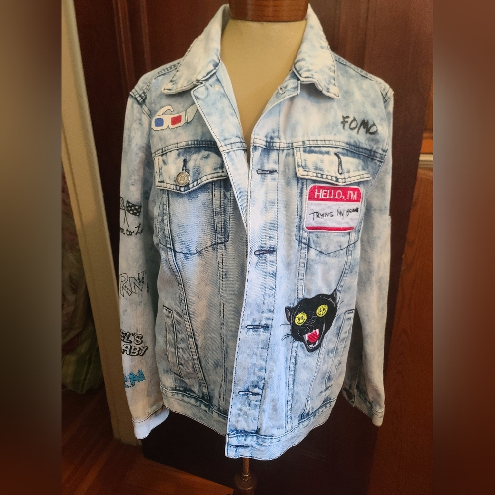 Fun Rebel Star Denim Jacket- Size Medium